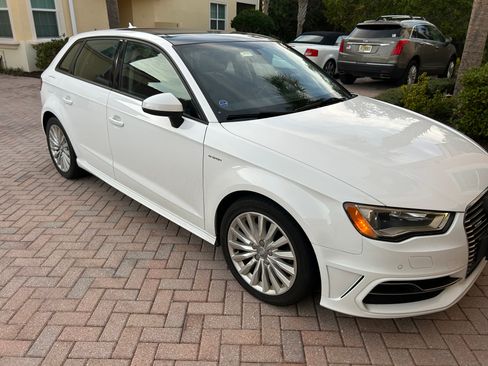 Used 2016 Audi A3 e-tron Premium w/ Audi MMI Navigation Plus image 5