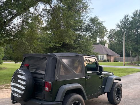Used 2011 Jeep Wrangler Sport AWD/4WD image 4