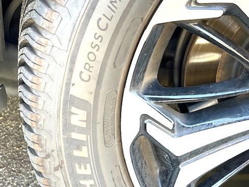 Used 2022 Toyota RAV4 XSE w/ Weather Package image 13