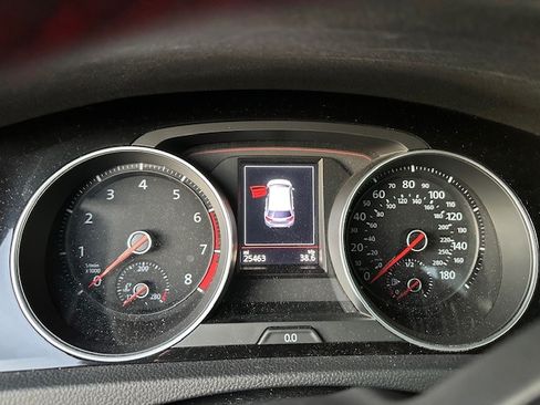 Used 2020 Volkswagen GTI SE image 16