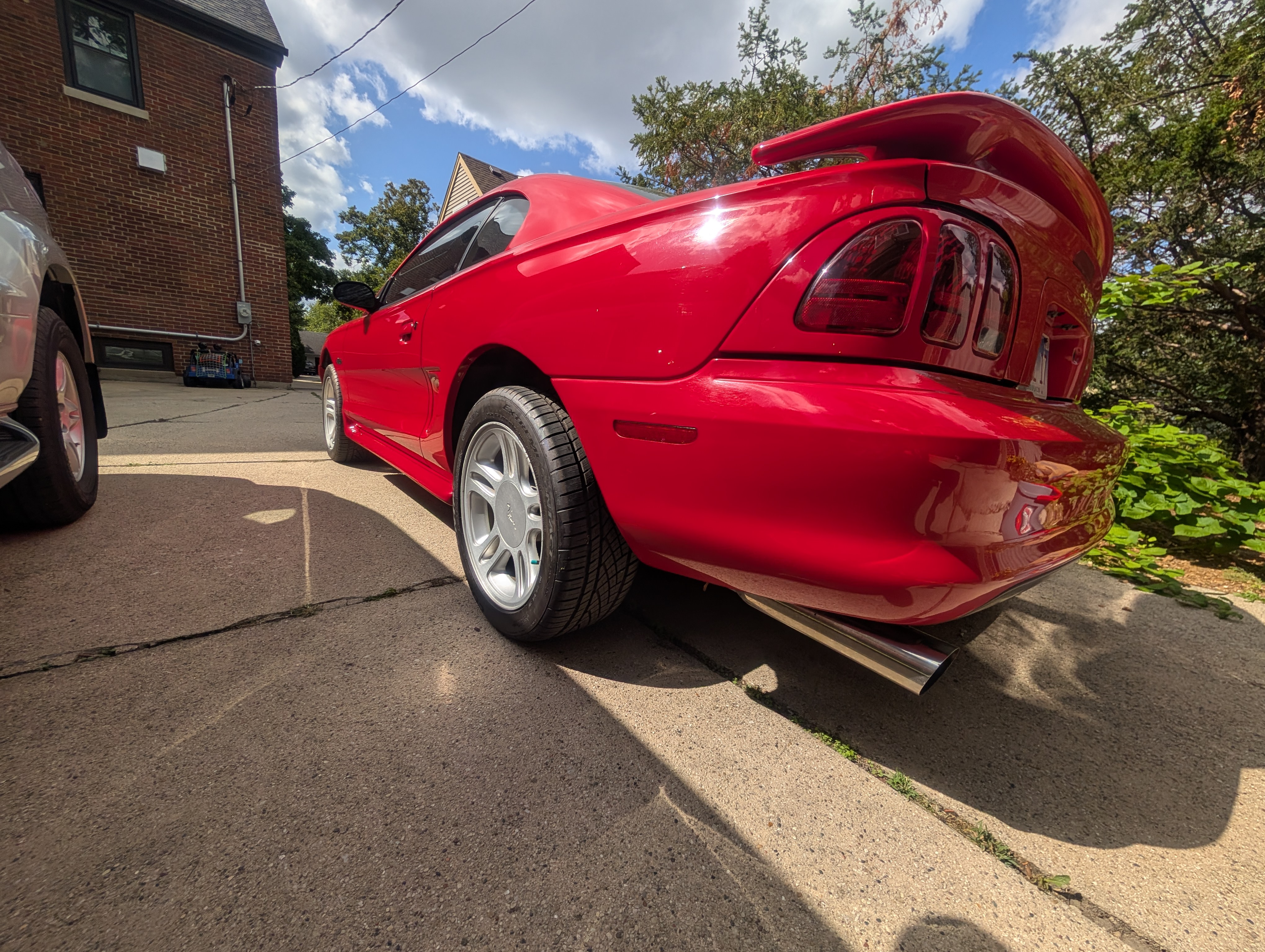 Used 1996 Ford Mustang GT RWD image 2