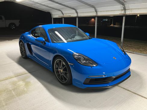 Used 2025 Porsche 718 Cayman GT4 image 14