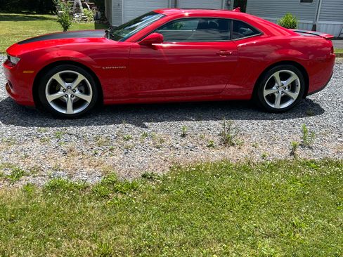 Used 2015 Chevrolet Camaro LT w/ RS Package RWD image 2