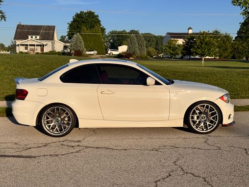Used 2011 BMW 135i Coupe RWD image 4