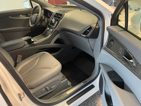 Used 2019 Lincoln Nautilus Reserve w/ Cargo Utility Package AWD/4WD image 14