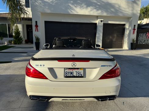 Used 2014 Mercedes-Benz SL 63 AMG image 9