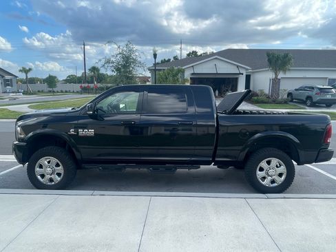 Used 2018 RAM 2500 Laramie w/ Sport Appearance Group image 5