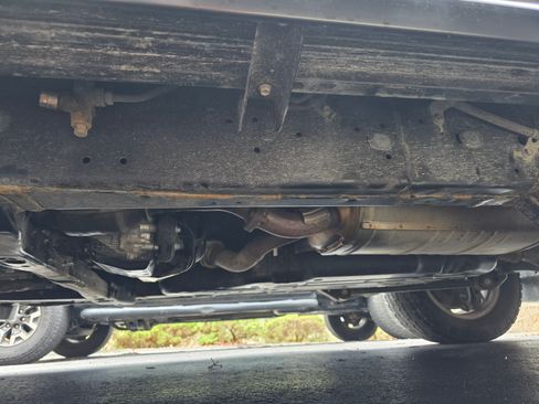 Used 2018 Toyota Land Cruiser Sport Utility 4D w/ Four Season Floor Mat Package image 25