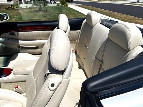 Used 2008 Lexus SC 430 Convertible image 11