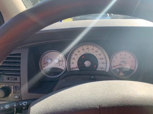 Used 2004 Dodge Durango SLT image 9