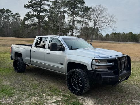 Used 2016 Chevrolet Silverado 1500 LT w/ Texas Edition image 2