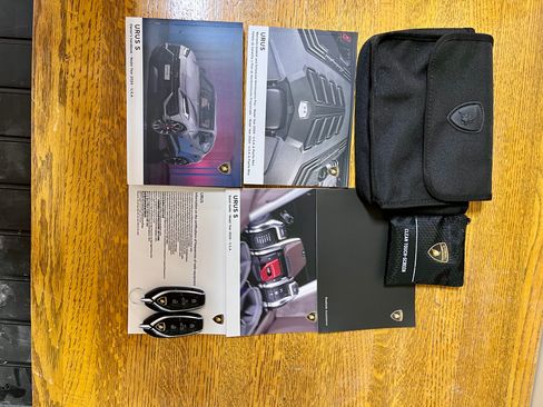 Used 2024 Lamborghini Urus S AWD/4WD image 28