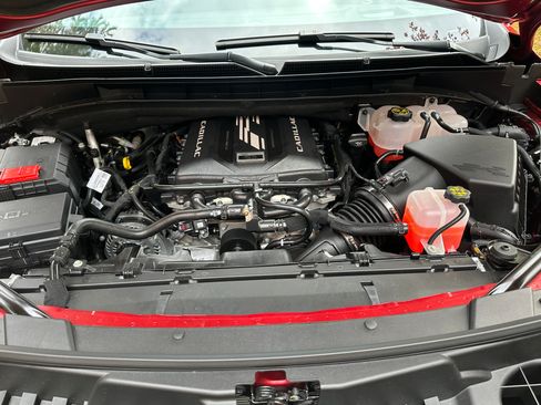 Used 2023 Cadillac Escalade V w/ LPO, ONYX Package image 23