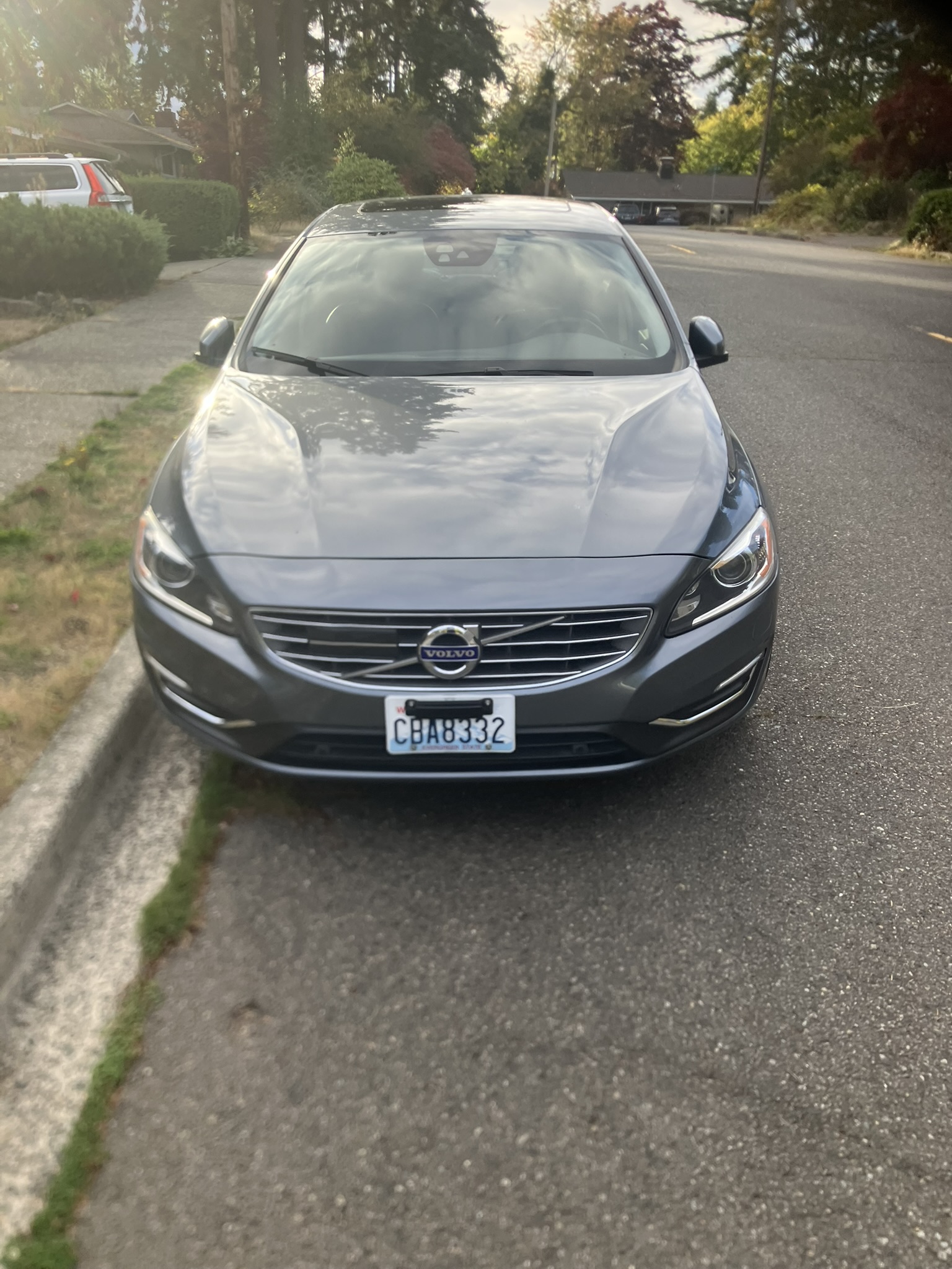 Used 2016 Volvo S60 T5 Inscription Platinum FWD image 1