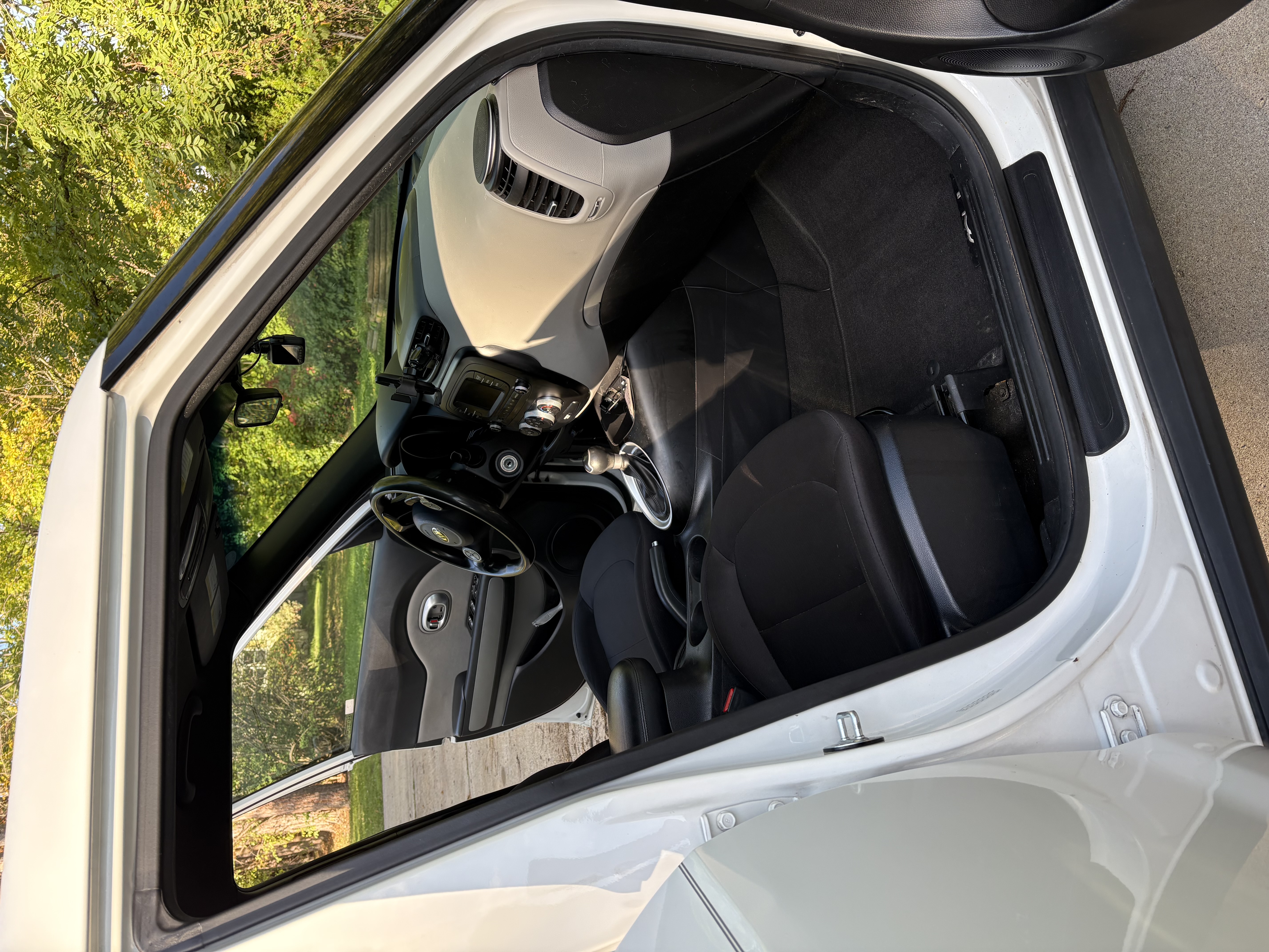 Used 2017 Kia Soul FWD image 9