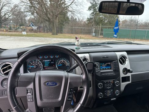 Used 2013 Ford F150 XLT w/ Luxury Equipment Group AWD/4WD image 15
