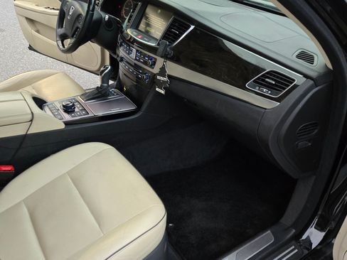 Used 2014 Hyundai Equus Ultimate image 9