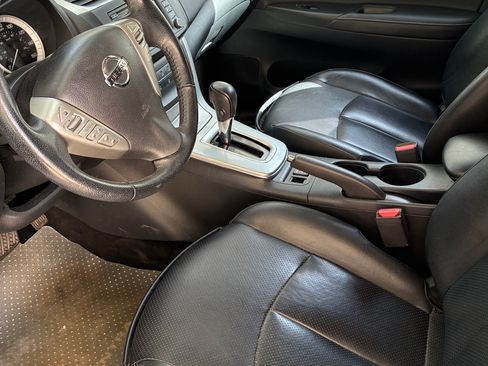Used 2015 Nissan Sentra SR w/ SR Premium Package image 5