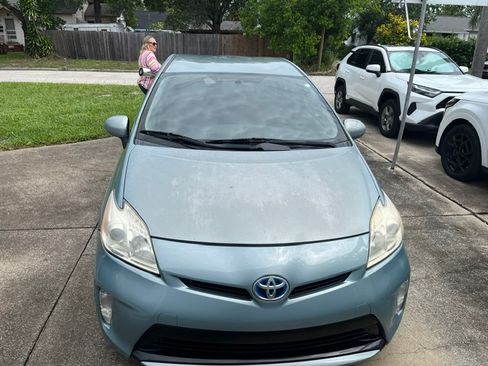 Used 2014 Toyota Prius Two FWD image 5