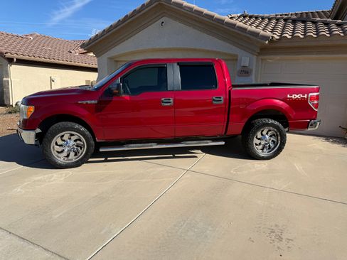 Used 2013 Ford F150 XLT w/ Mid Equipment Group image 2