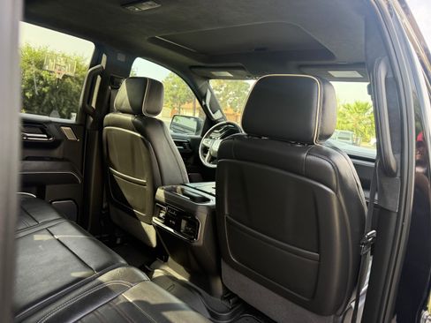 Used 2022 GMC Sierra 1500 AT4X image 22