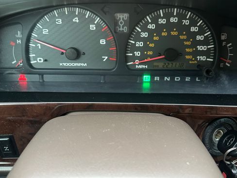 Used 2002 Toyota 4Runner Limited image 11