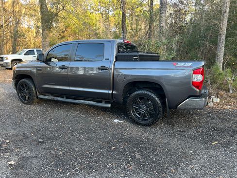 Used 2020 Toyota Tundra SR5 image 2