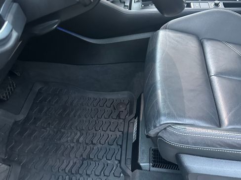 Used 2019 Audi Q3 2.0T Prestige image 9