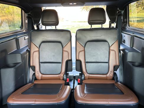 Used 2023 Ford Bronco Outer Banks w/ Sasquatch Package image 24