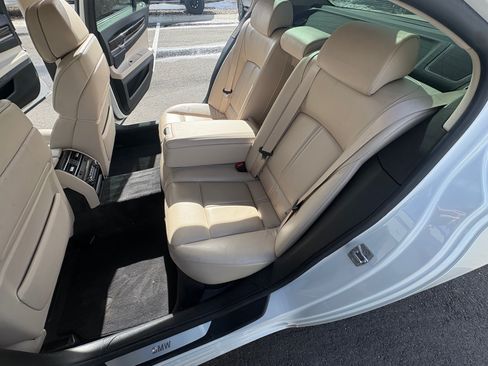 Used 2010 BMW 750Li xDrive AWD/4WD image 12