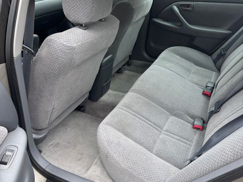 Used 2001 Toyota Camry LE image 10