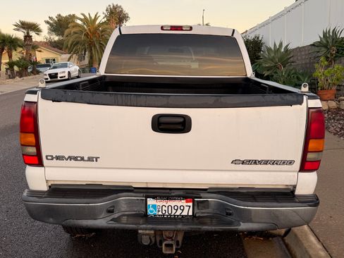 Used 2002 Chevrolet Silverado 2500 LS image 13