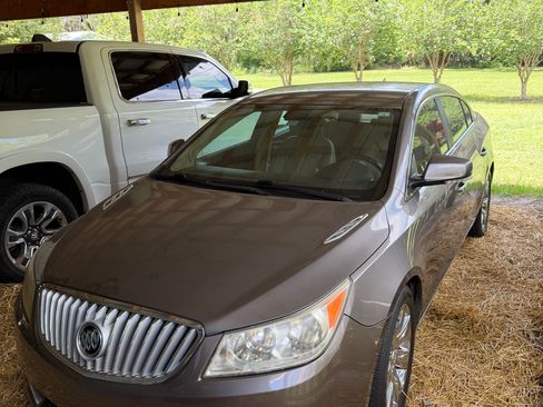 Used 2010 Buick LaCrosse CXL FWD image 1