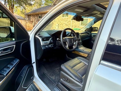 Used 2016 GMC Yukon XL Denali w/ Open Road Package image 16
