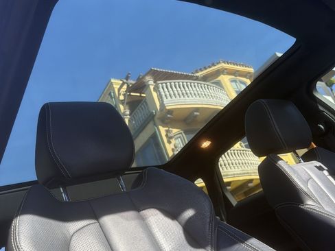 Used 2014 Land Rover Range Rover Evoque Dynamic image 13