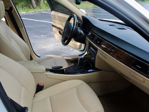 Used 2007 BMW 335xi 335xi Sedan 4D image 14