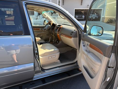 Used 2003 Lexus GX 470 image 8