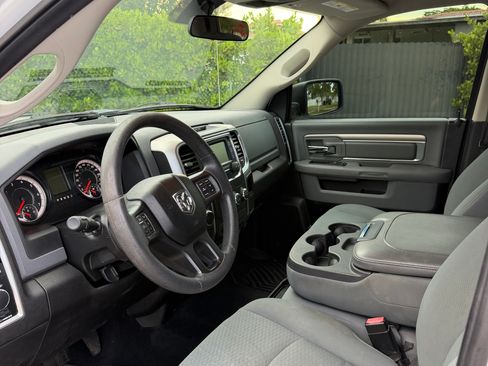 Used 2019 RAM 1500 Classic SLT RWD image 8