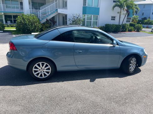 Used 2007 Volkswagen Eos 2.0T FWD image 8