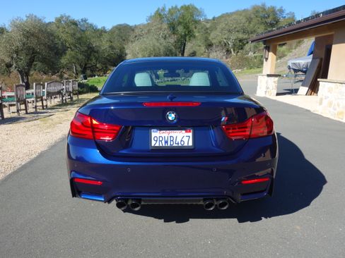 Used 2018 BMW M4 Convertible 2D w/ Competition Package image 8