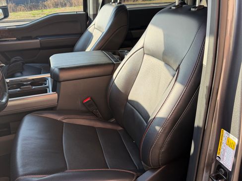 Used 2024 Ford F250 Lariat w/ Sport Appearance Package image 15