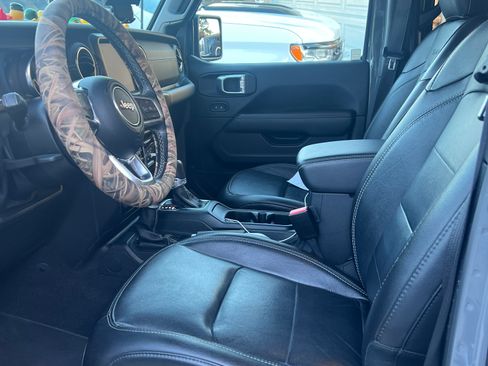 Used 2021 Jeep Wrangler Unlimited Sahara w/ Cold Weather Group image 5