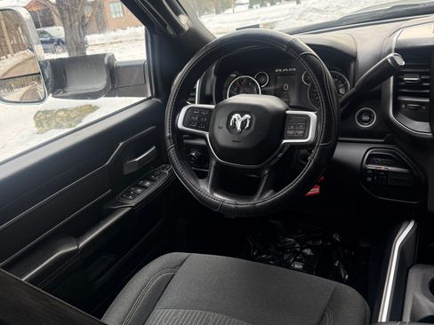 Used 2022 RAM 2500 Big Horn image 2