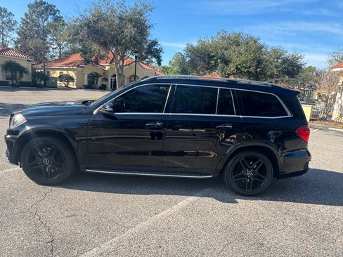 Used 2015 Mercedes-Benz GL 550 GL 550 4MATIC Sport Utility 4D image 19