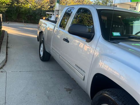 Used 2011 GMC Sierra 1500 SLE w/ Power Tech Package image 1