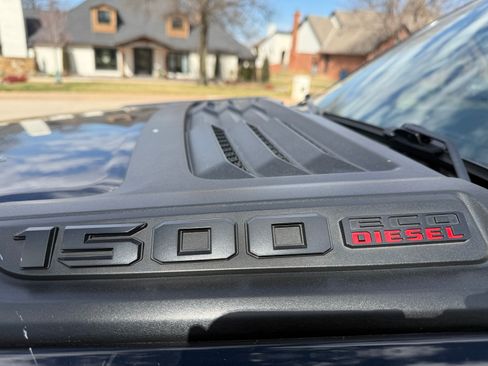 Used 2020 RAM 1500 Limited w/ Black Appearance Package image 12