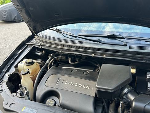 Used 2015 Lincoln MKX AWD w/ Equipment Group 102A image 11