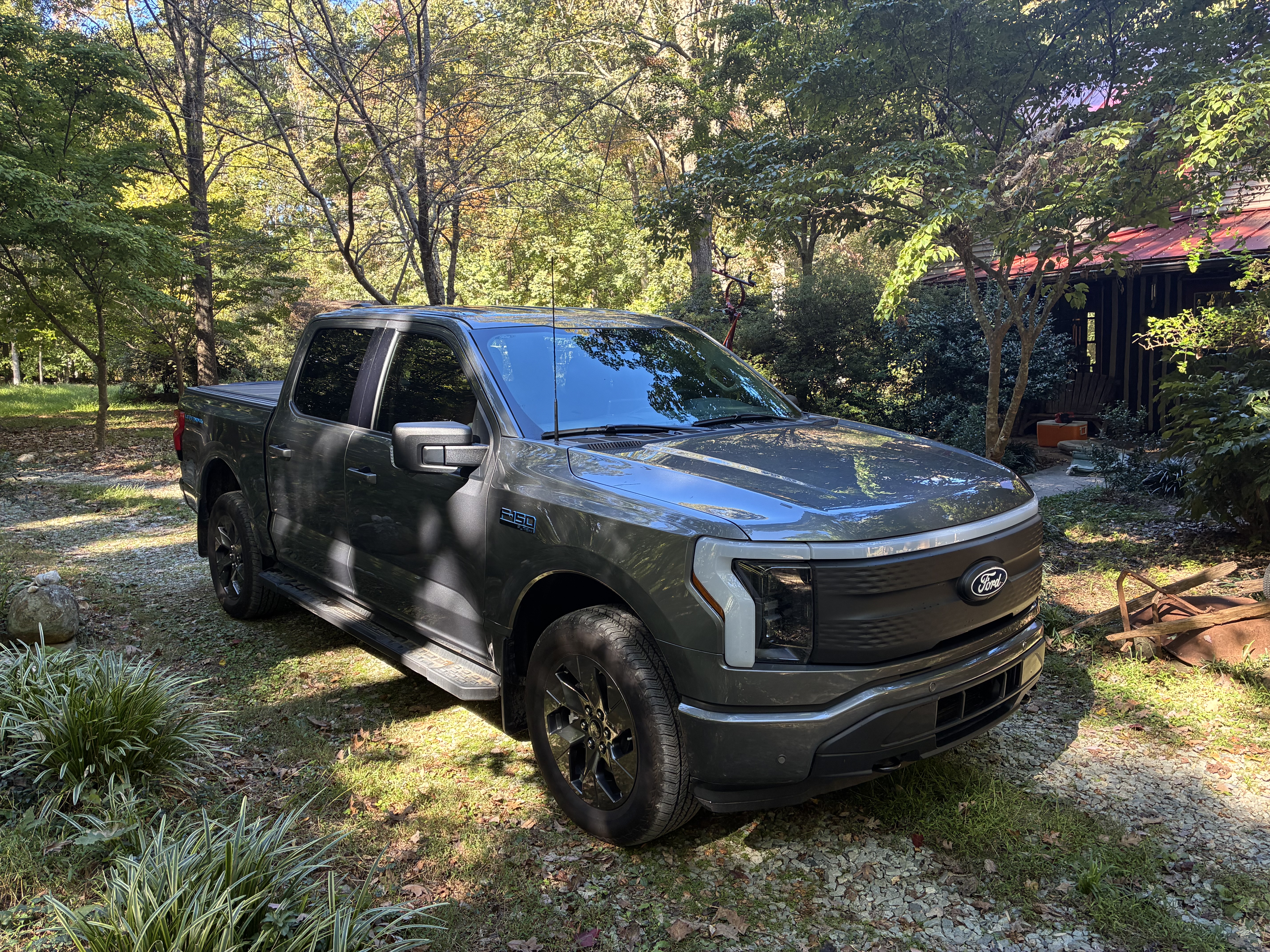 Used 2024 Ford F150 Lightning Flash AWD/4WD image 7