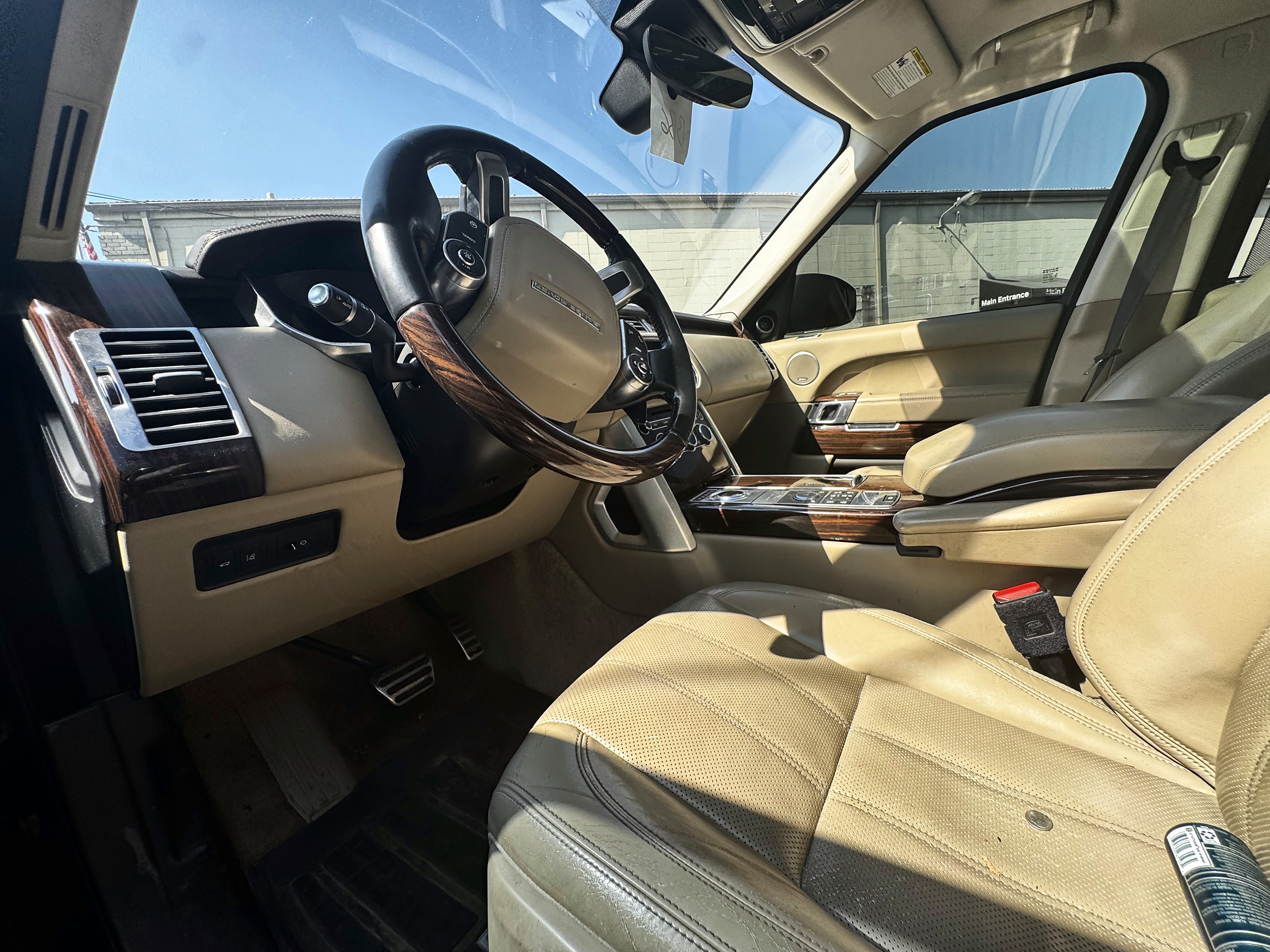 Used 2017 Land Rover Range Rover Long Wheelbase Supercharged AWD/4WD image 6