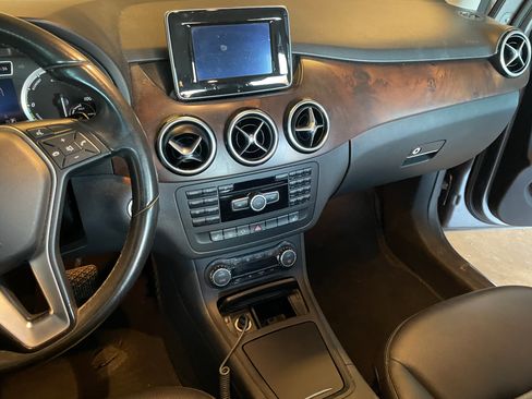 Used 2014 Mercedes-Benz B 250e image 14